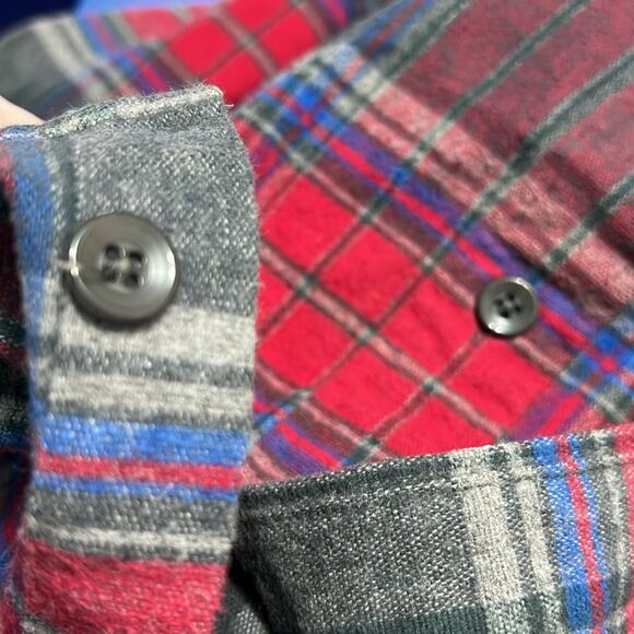 VTG LL Bean Mens Large GO27 Plaid Button Down Shirt 100% Cotton Red Blue Gray - Picture 11 of 11
